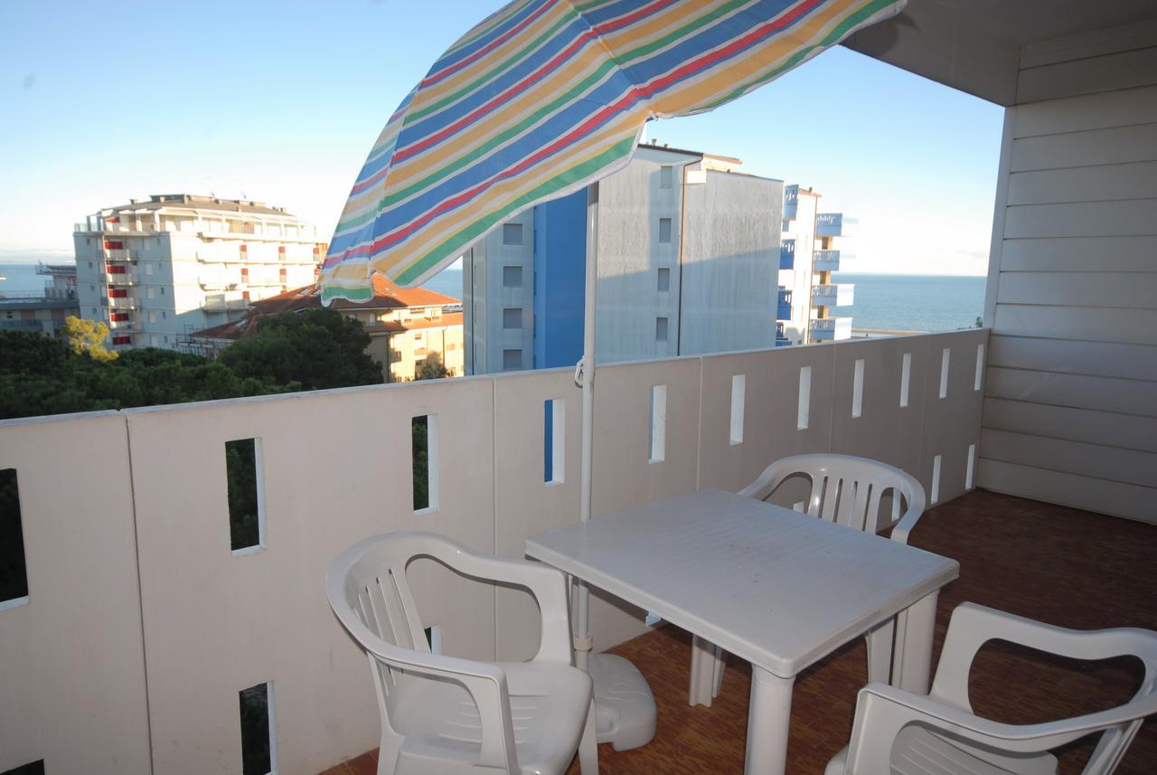 Appartamenti Luna Lignano Sabbiadoro Exterior photo