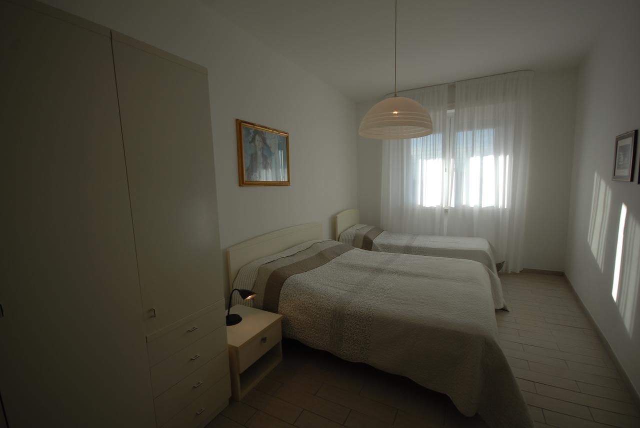 Appartamenti Luna Lignano Sabbiadoro Exterior photo